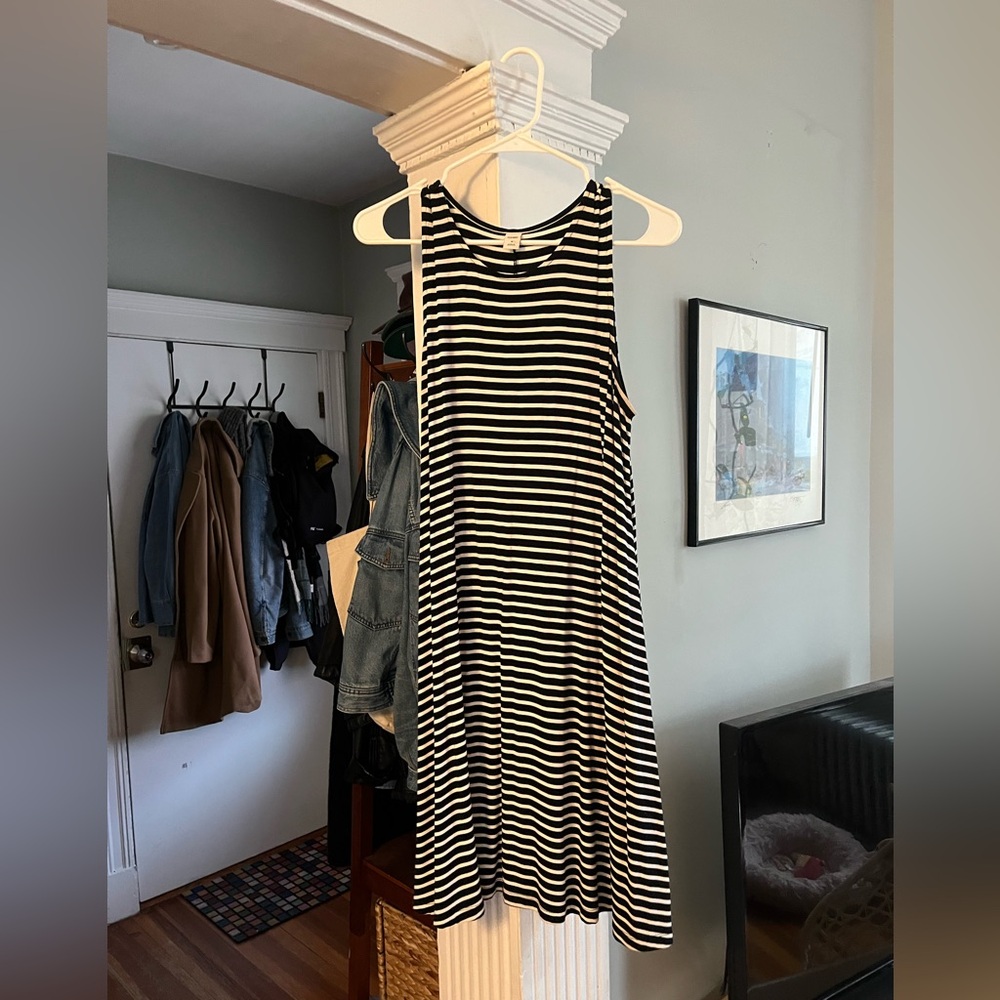Old Navy Black and White Striped Sleeveless Swing Dress